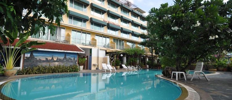 Фото отеля New Siam Riverside