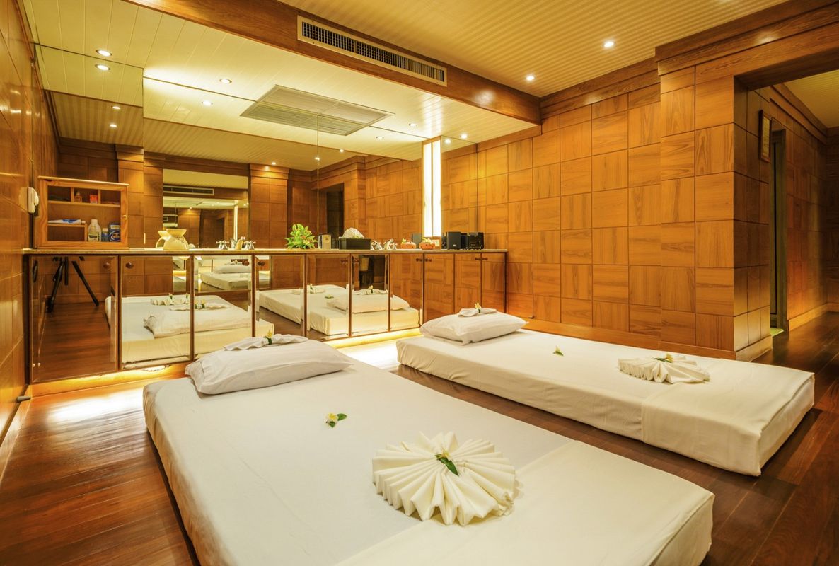 Seaview Patong Hotel фото 20