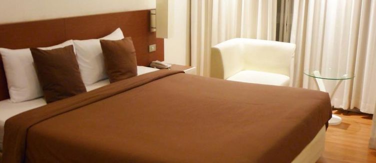 Фото отеля Sathorn Grace Serviced Residence