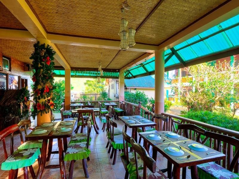 Lally & Abet Beach Resort фото 4