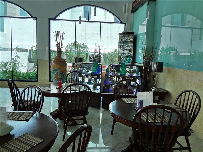 Al Jawhara Gardens фото 9