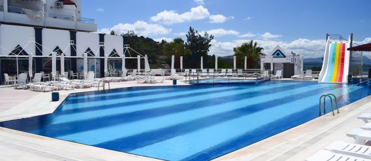 Фото отеля Roseira Beach Resort