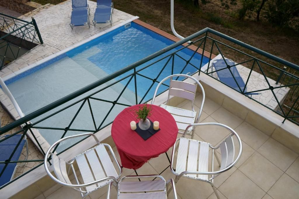 Semiramis Suites фото 3
