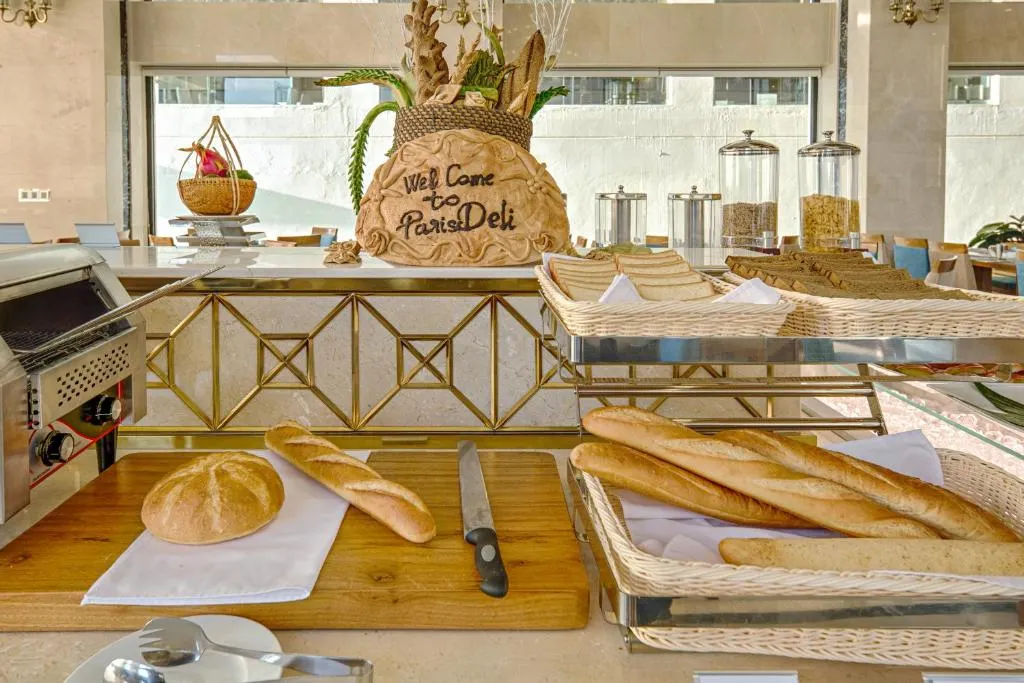 Paris Deli Danang Beach Hotel фото 23