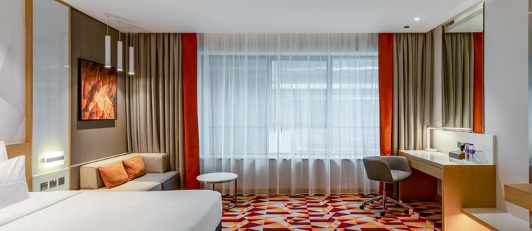 Фото отеля Flora Inn Hotel