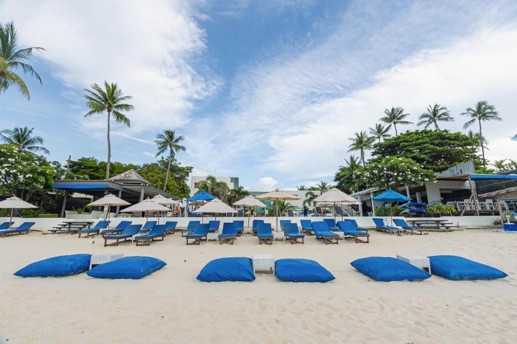 KC Beach Club & Pool Villas фото 9