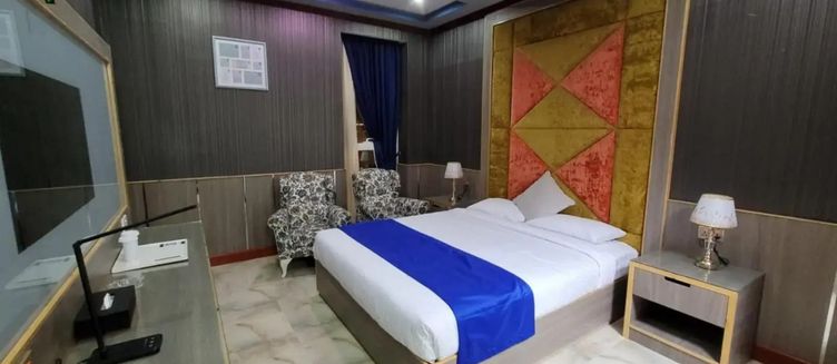 Фото отеля Camphor Hotel