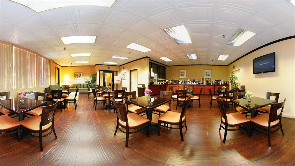 Quality Inn & Suites Los Angeles Airport - LAX фото 26