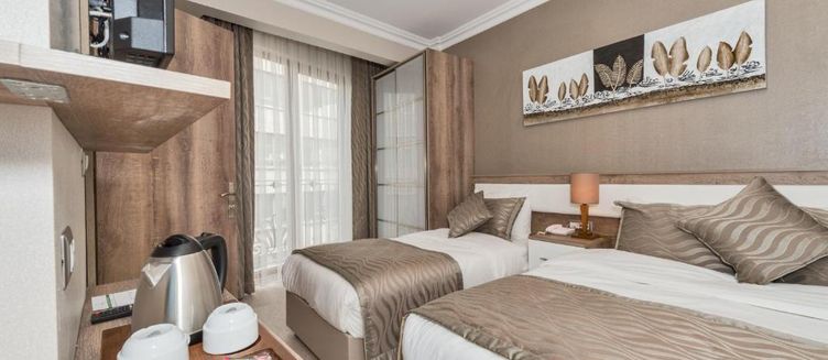 Фото отеля Alphonse Hotel