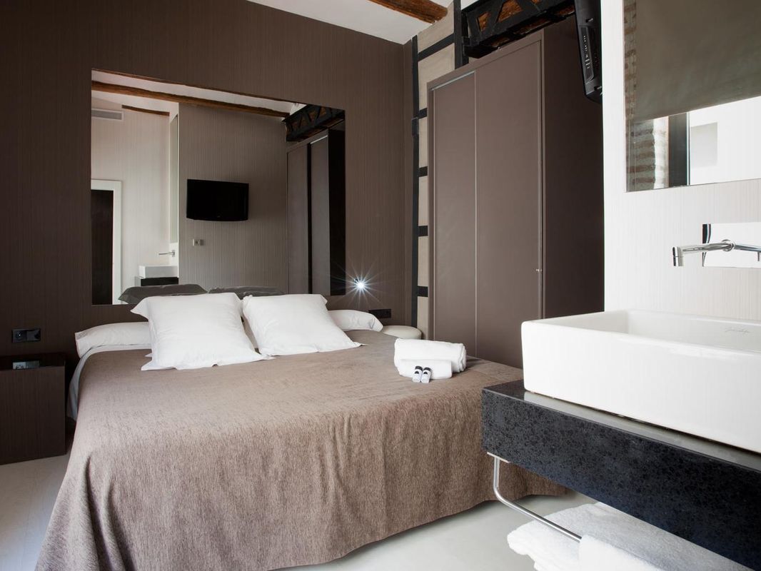 Гостевой дом «Cosy Rooms Embajador» фото 10