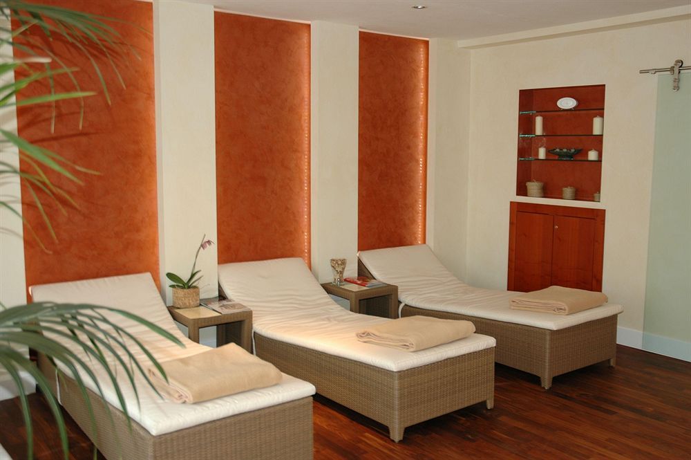 HELIOPARK Bad Hotel Zum Hirsch фото 33