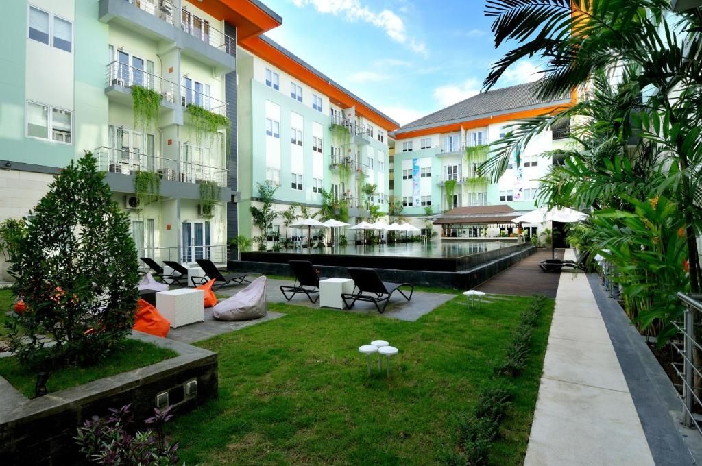 Harris Hotel & Residences Riverview Kuta фото 65