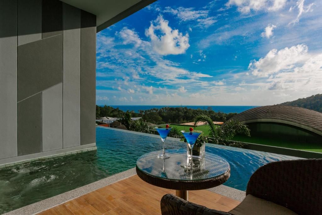 Crest Resort & Pool Villas фото 112
