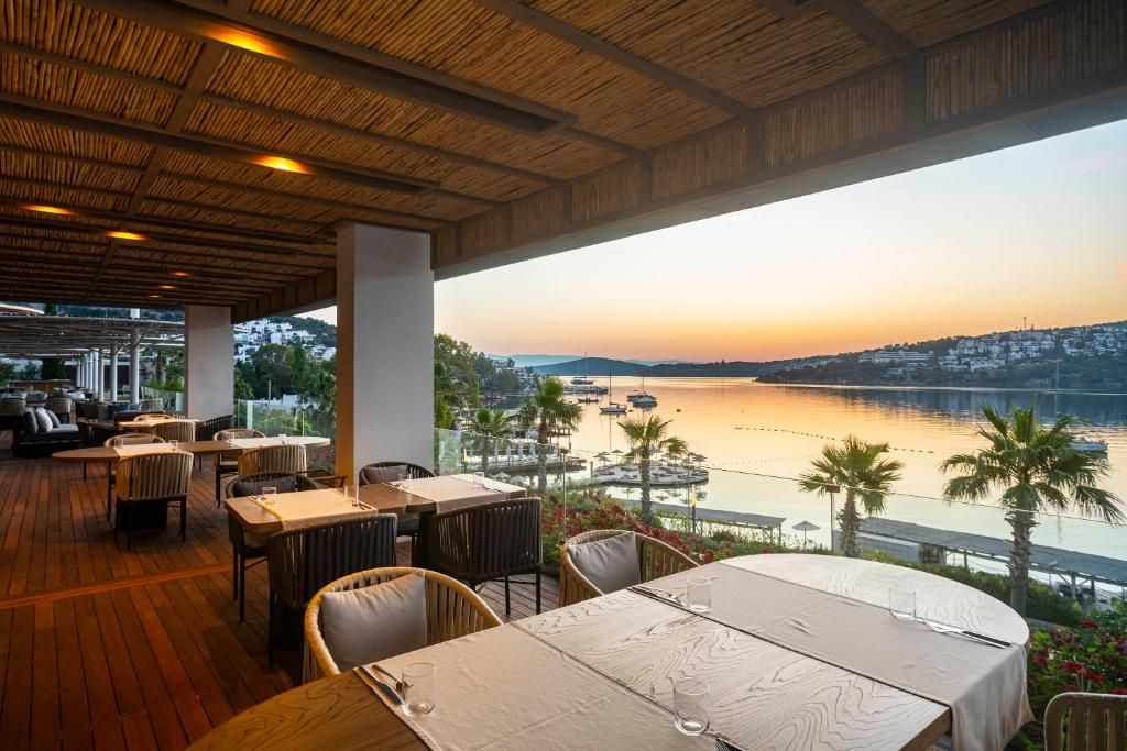 Cape Bodrum Luxury Hotel & Beach фото 81