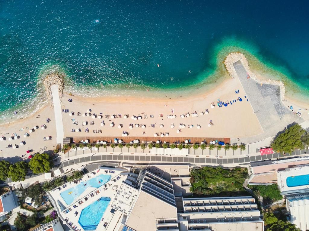 Medora Auri Family Beach Resort фото 4