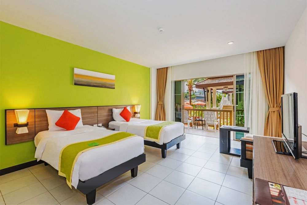 Kata Sea Breeze Resort фото 101