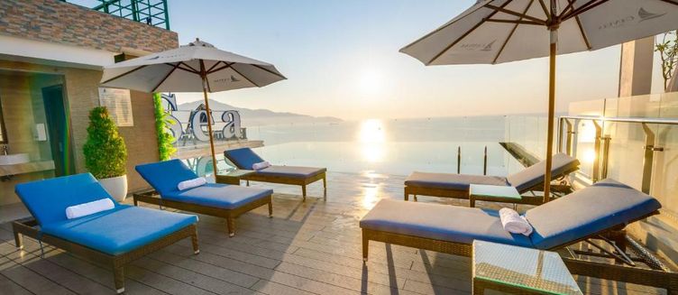Фото отеля Canvas Danang Beach Hotel