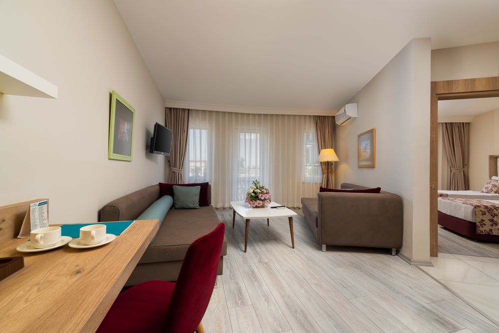 Royal Garden Beach Hotel фото 110