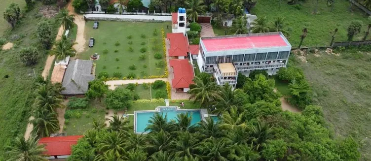 Фото отеля N and N Beach Resort & SPA