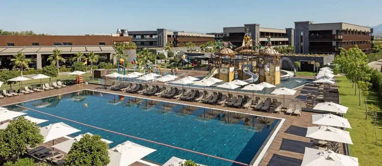 Фото отеля Jacaranda Luxury Resort