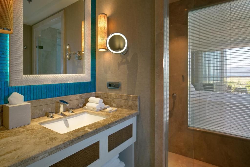 Caresse a Luxury Collection Resort & Spa фото 96
