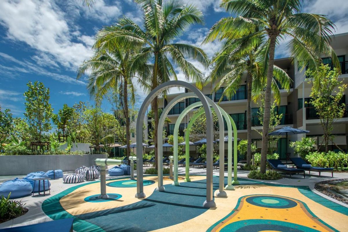 Le Meridien Phuket Mai Khao Beach Resort фото 18