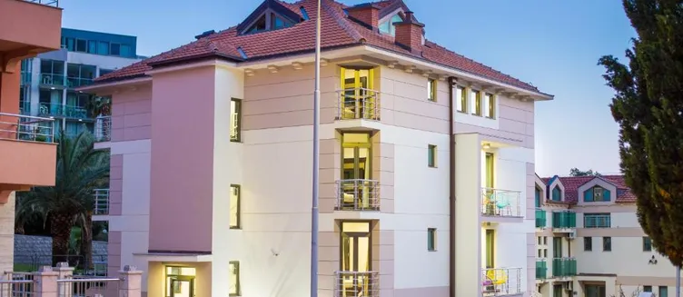 Фото отеля Hotel Swiss Holiday