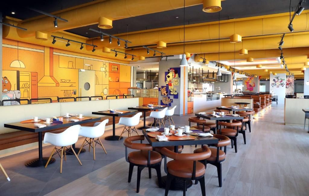 The WB Abu Dhabi, Curio Collection By Hilton фото 9
