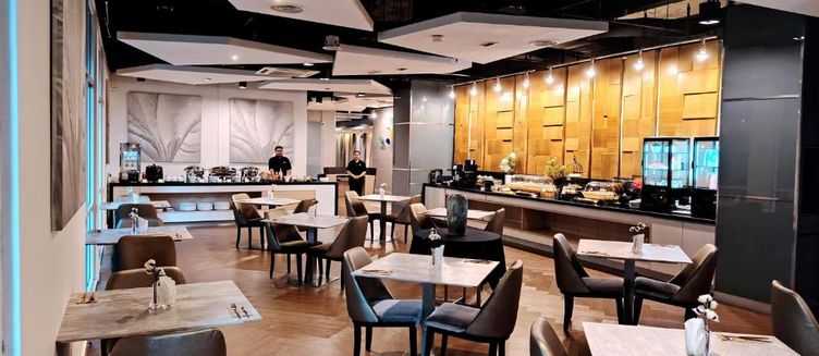 Фото отеля Cormar Suites