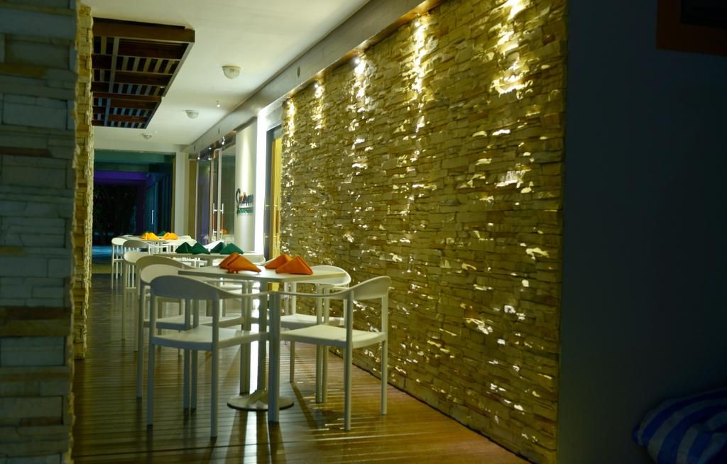 SeaHouse TopDeck Hotel фото 65