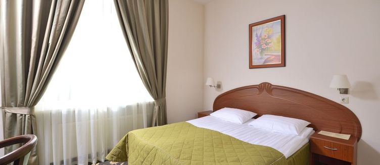 Фото отеля Cronwell Inn Стремянная