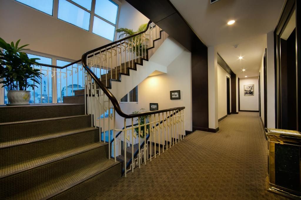 Zephyr Suites Boutique Hotel фото 47
