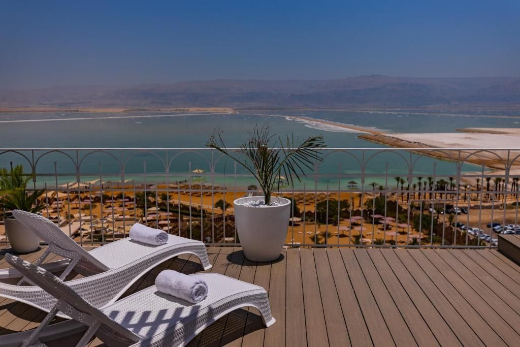 Daniel Dead Sea фото 34
