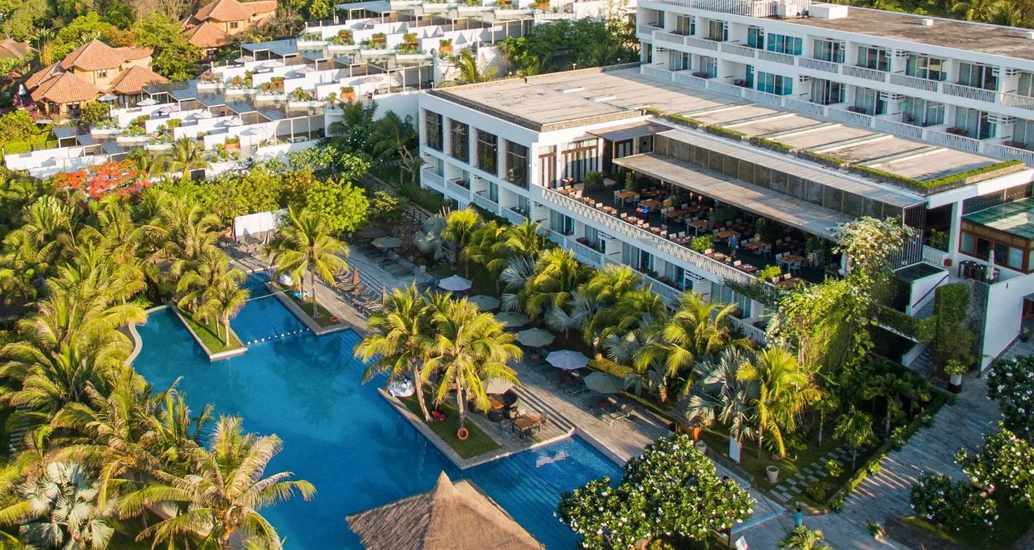 The Cliff Resort and Residence фото 1