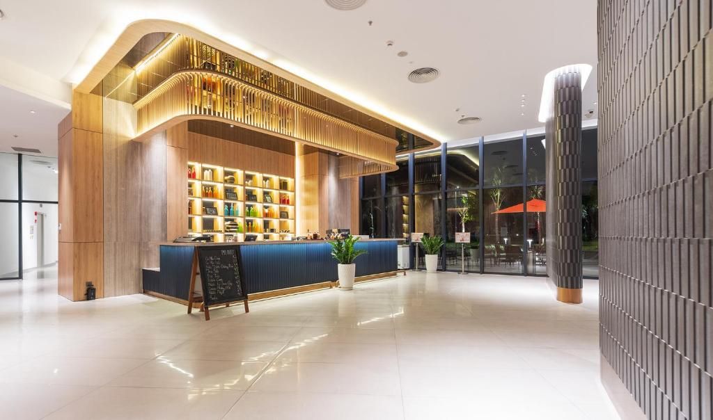 The Empyrean Cam Ranh Beach Resort фото 16