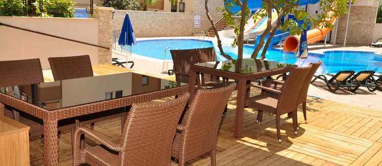 Фото отеля Almera Park Apart Hotel