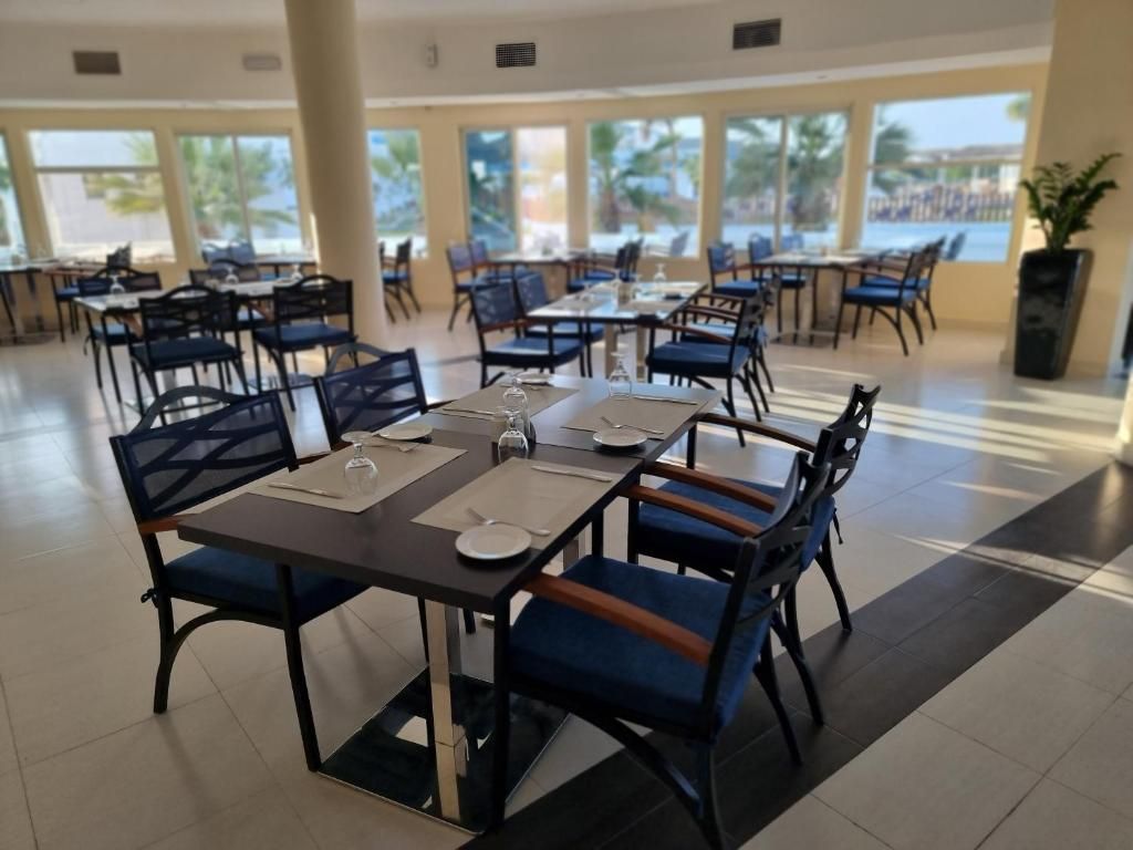Holiday Beach Resort фото 32