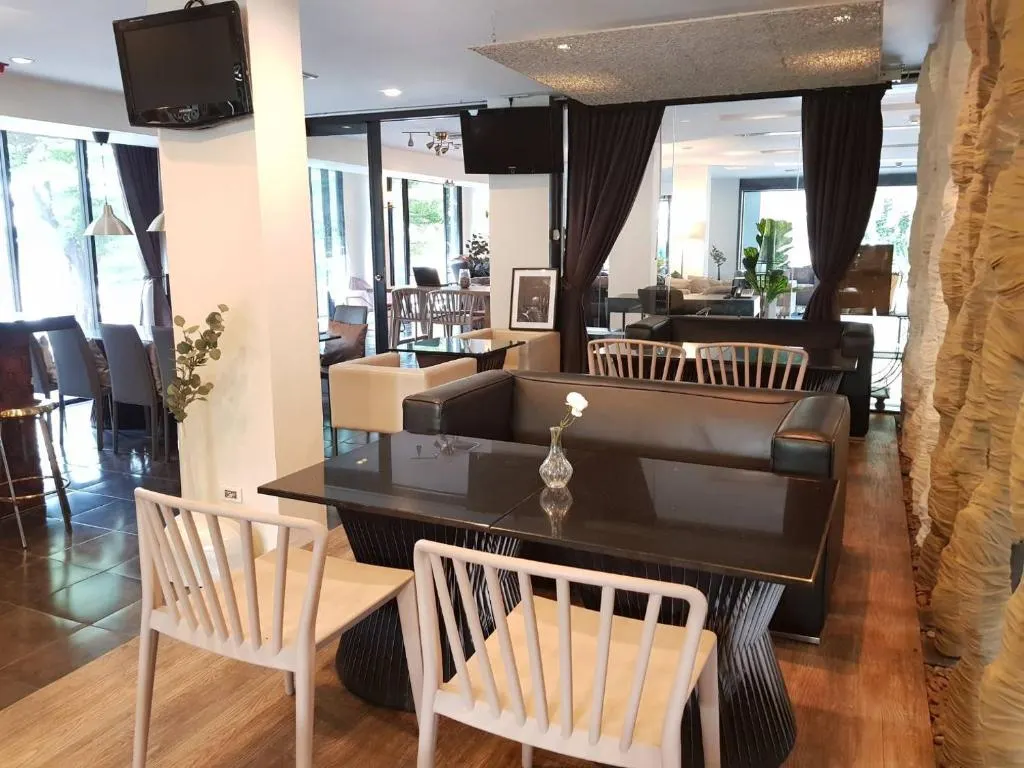 Manita Boutique фото 3