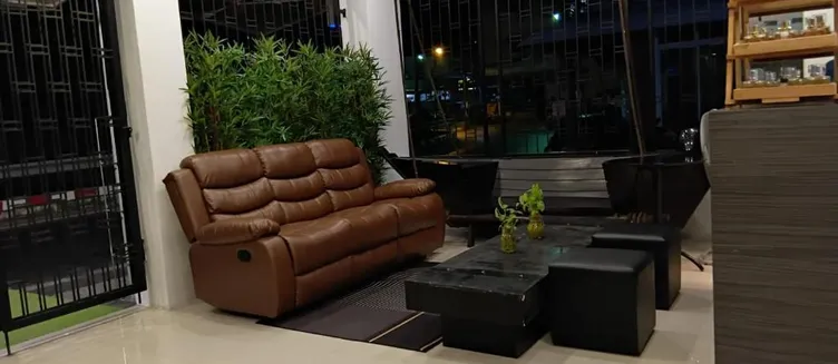 Фото отеля Hotel The Journey Patong New