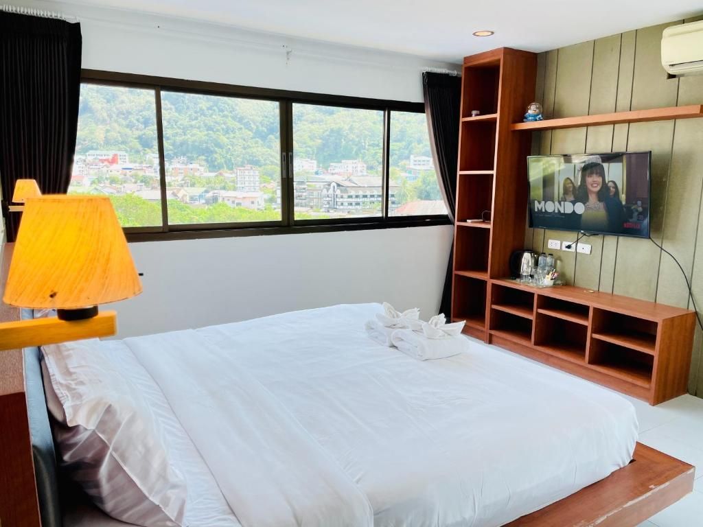 Good Nice Hotel Patong фото 55