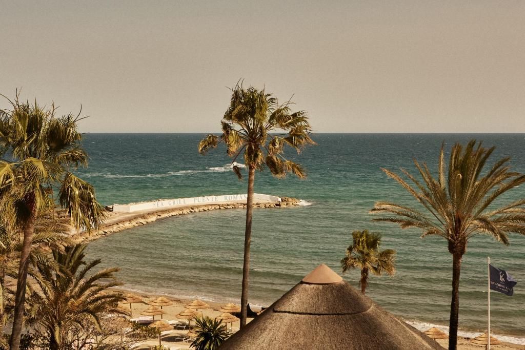 Puente Romano Beach Resort фото 38