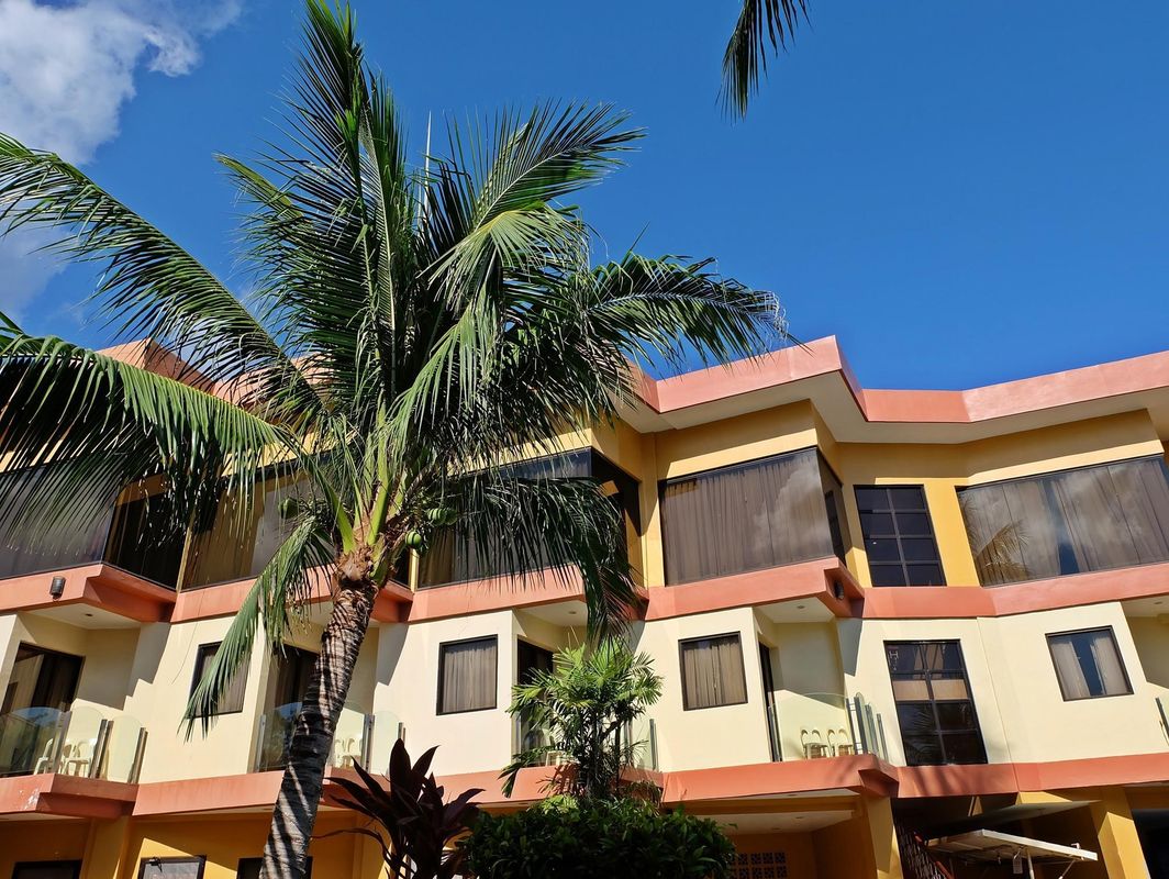 Lost Horizon Beach Dive Resort фото 16