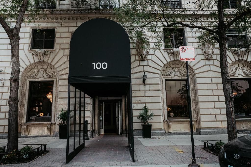 The Tremont Chicago Hotel At Magnificent Mile фото 40