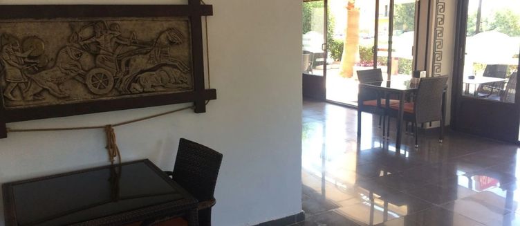 Фото отеля Lilium Boutique Hotel