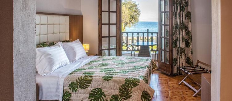 Фото отеля Georgalas Sun Beach Hotel