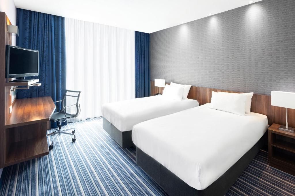 Holiday Inn Express Rotterdam - Central Station фото 14