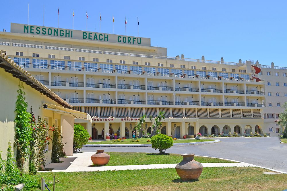 Messonghi Beach Hotel фото 2