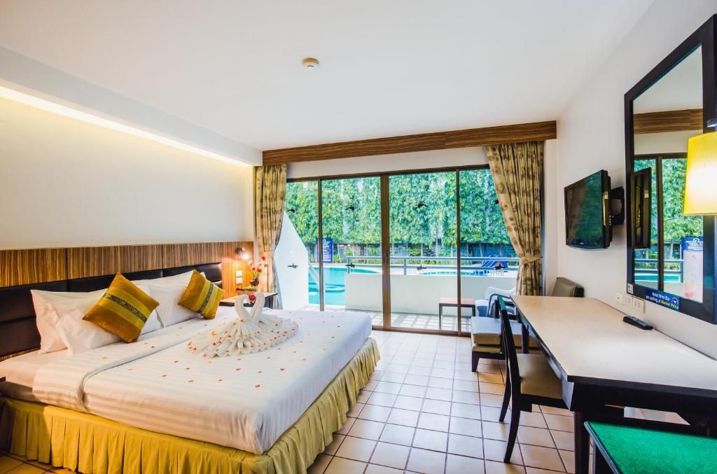 Karon Whale Resort фото 49