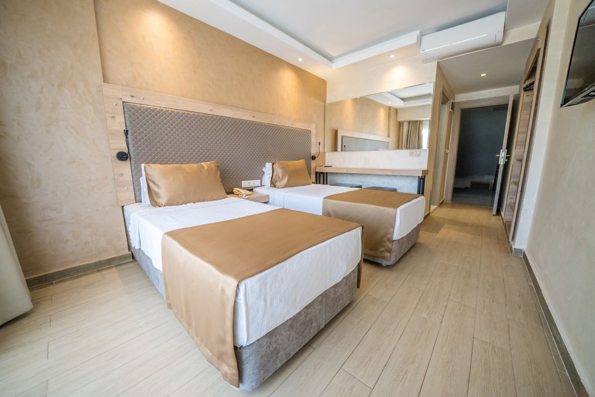 Point Beach Hotel фото 2