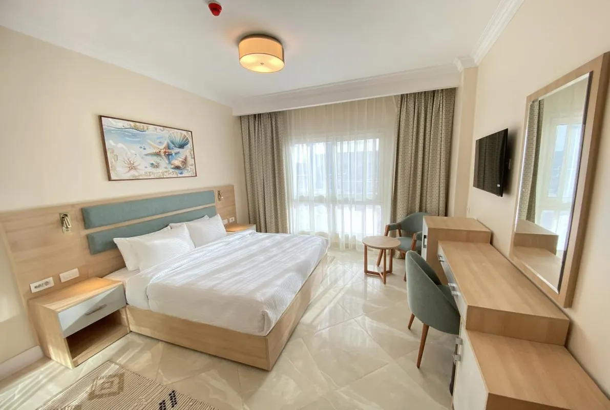Azur One Eleven Hotel фото 1